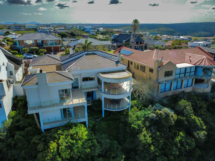 5 Bedroom Property for Sale in Stilbaai Wes Western Cape